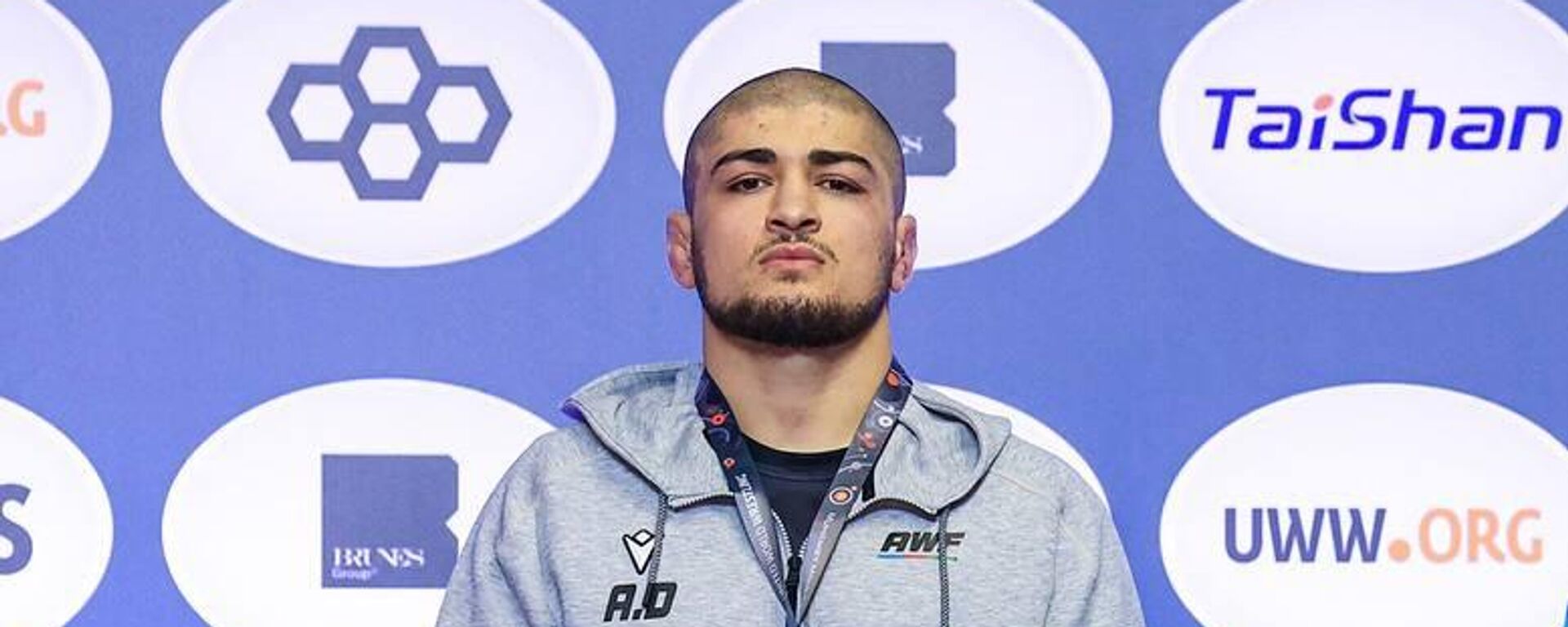 Арсений Джиоев на рейтинговом турнире UWW в Албании - Sputnik Южная Осетия, 1920, 26.02.2026