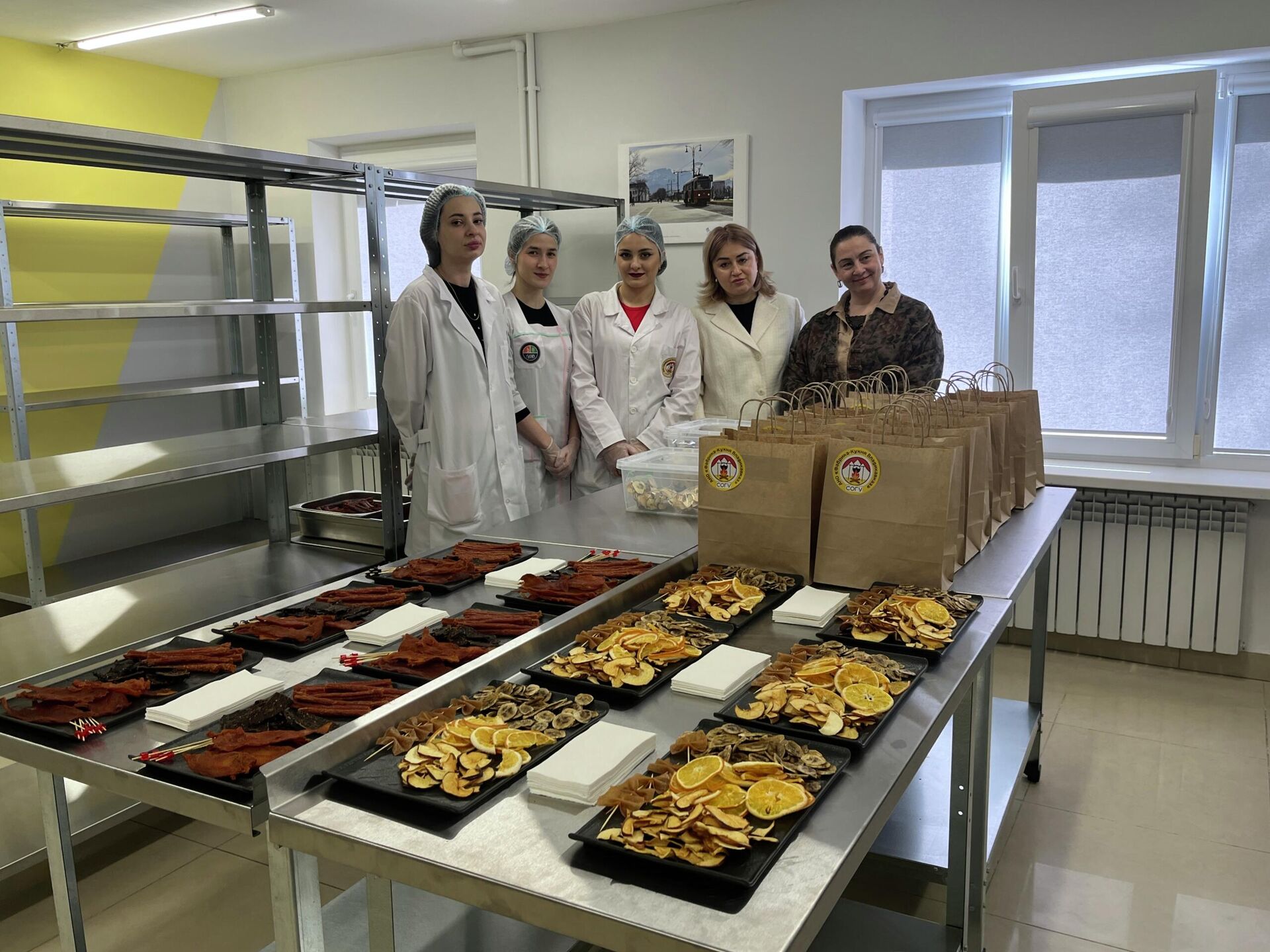 Фабрику-кухню по производству питания для бойцов СВО запустили в СОГУ - Sputnik Южная Осетия, 1920, 26.02.2026