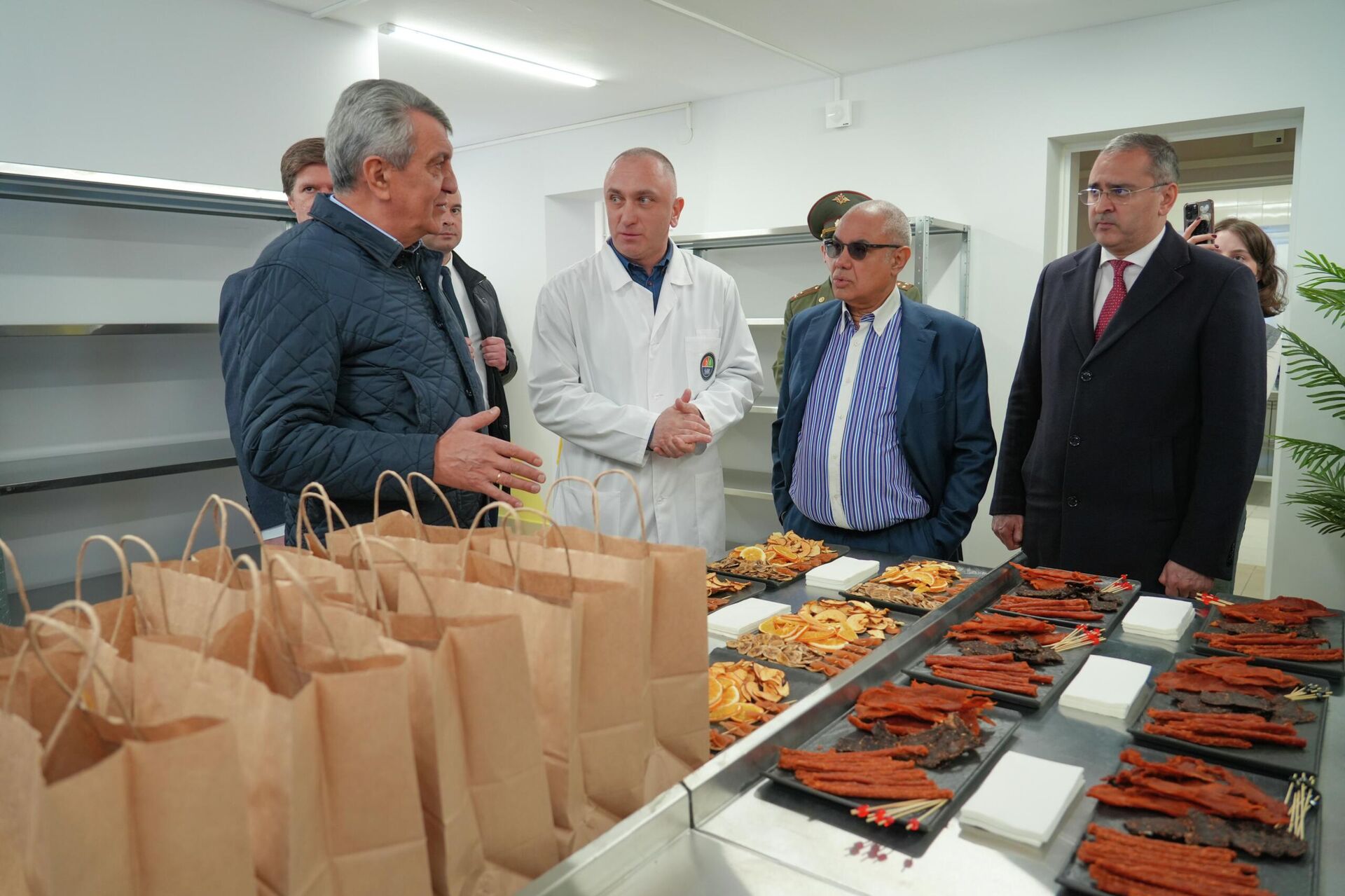 Фабрику-кухню по производству питания для бойцов СВО запустили в СОГУ - Sputnik Южная Осетия, 1920, 26.02.2026