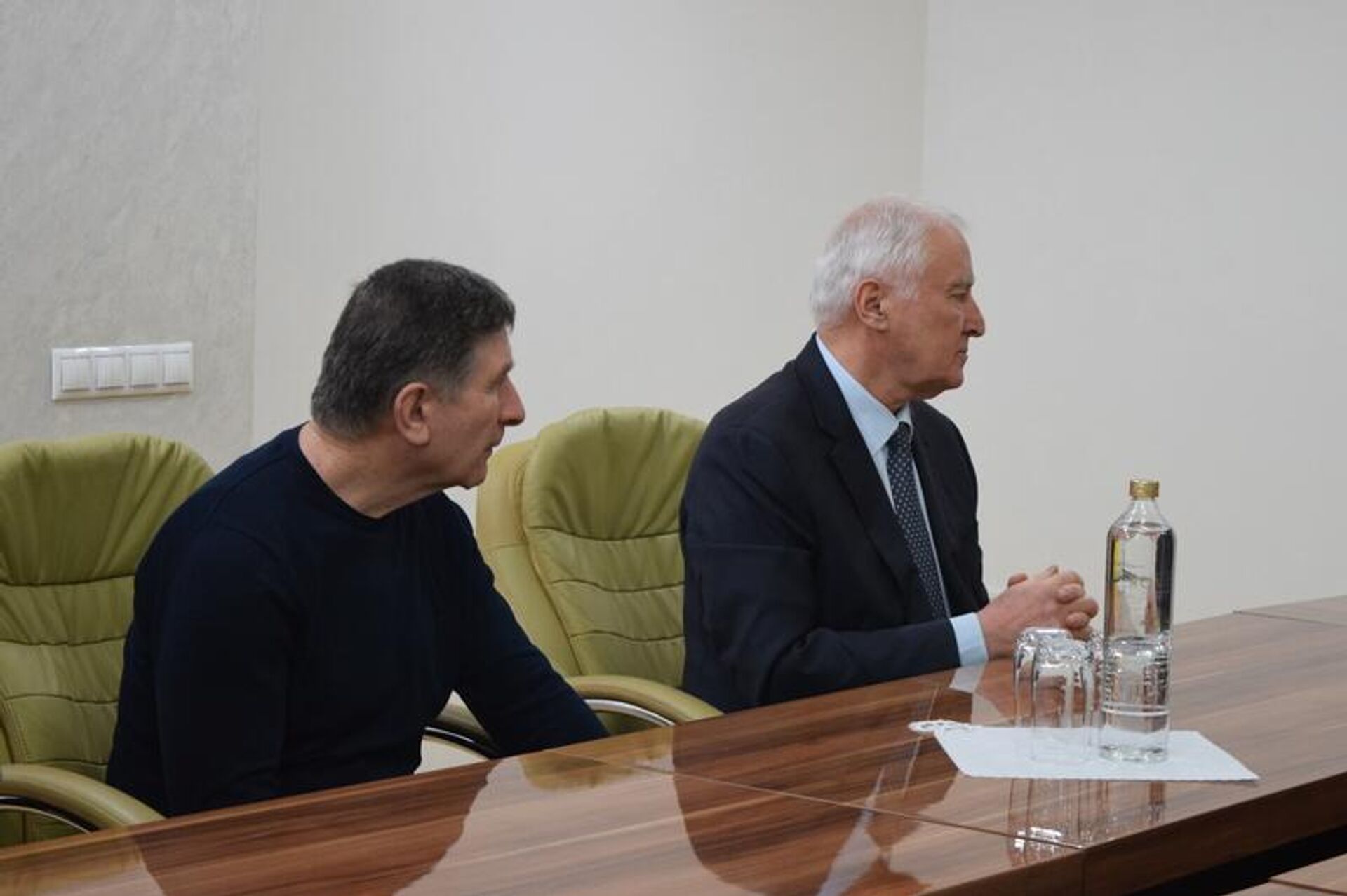 Встреча с представителями Международного общественного движения Высший Совет осетин - Sputnik Южная Осетия, 1920, 02.03.2026