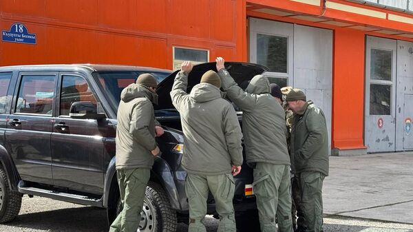 Передача спецтехники пожарно-спасательной части в Ленингоре - Sputnik Южная Осетия