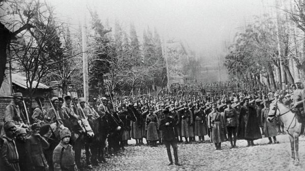 Бойцы Красной Армии вступают в Тифлис, 1921 год. Архивное фото  - Sputnik Южная Осетия