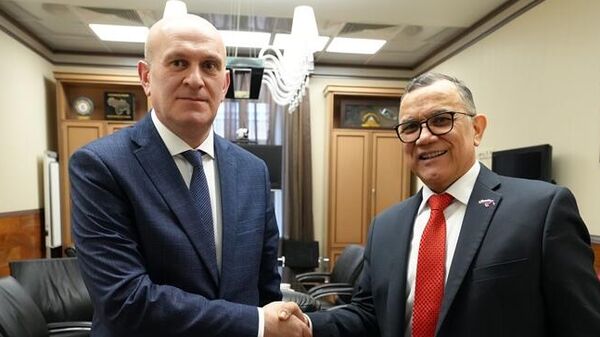 Глава МИД Южной Осетии Ахсар Джиоев встретился в Москве с послом Венесуэлы Хесусом Рафаэлем Саласаром Веласкесом - Sputnik Южная Осетия