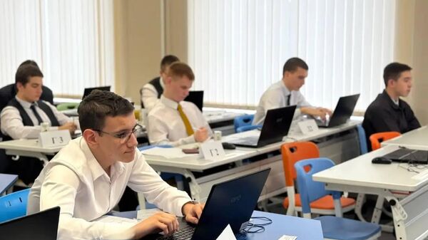 Учащиеся международной школы программирования и математики Алгоритмика - Sputnik Южная Осетия