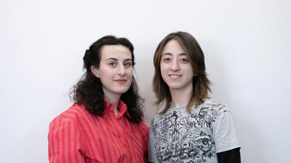 Зарина Техова и Нина Джиоева - Sputnik Южная Осетия