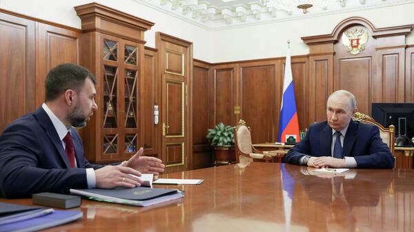Президент Владимир Путин встретился с главой ДНР Денисом Пушилиным - Sputnik Южная Осетия