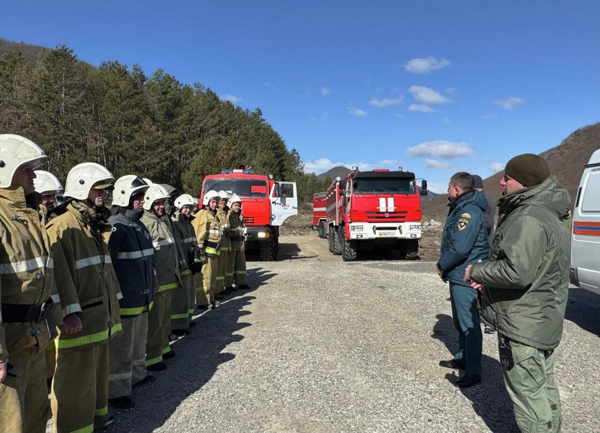 Пожарные Южной Осетии отработали действия по ликвидации условного природного пожара - Sputnik Южная Осетия, 1920, 11.03.2026
