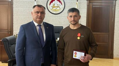 Алан Гаглоев встретился с участником СВО Аланом Хабаловым