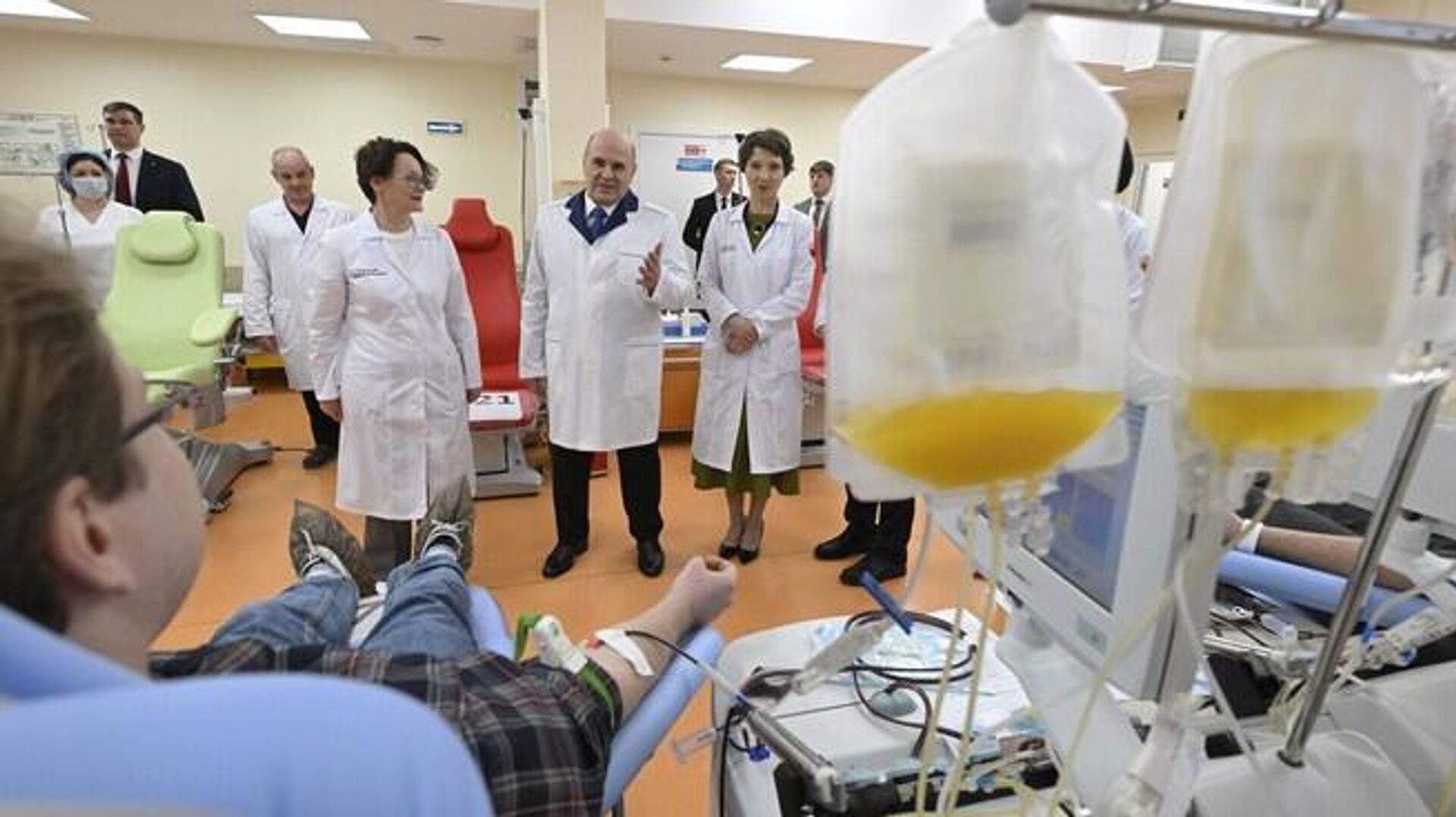 Премьер-министр России Михаил Мишустин в НМИЦ гематологии - Sputnik Южная Осетия, 1920, 17.03.2026