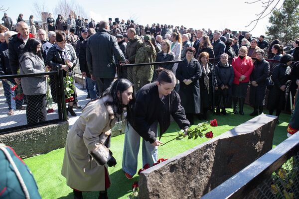 В Южной Осетии почтили память жертв Ередской трагедии - Sputnik Южная Осетия