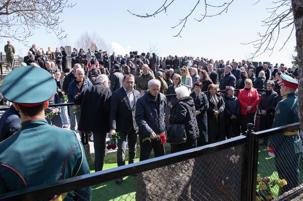 В Южной Осетии почтили память жертв Ередской трагедии - Sputnik Южная Осетия