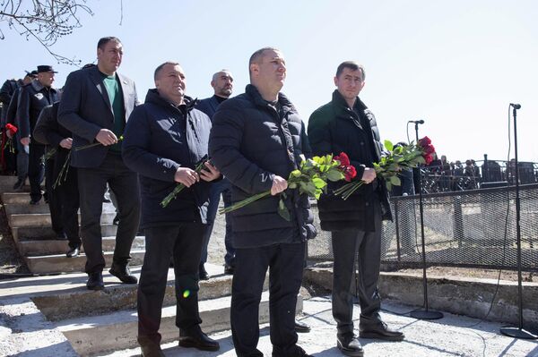 В Южной Осетии почтили память жертв Ередской трагедии - Sputnik Южная Осетия