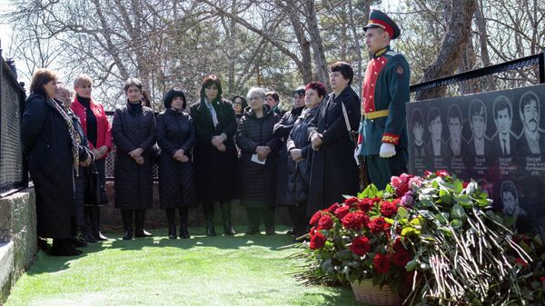 В Южной Осетии почтили память жертв Ередской трагедии - Sputnik Южная Осетия