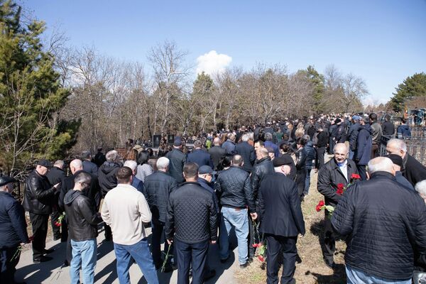 В Южной Осетии почтили память жертв Ередской трагедии - Sputnik Южная Осетия