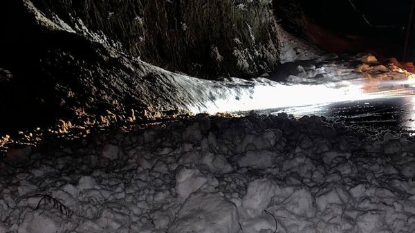 Последствия схода лавины в районе села Верхний Рук на Транскаме  - Sputnik Южная Осетия