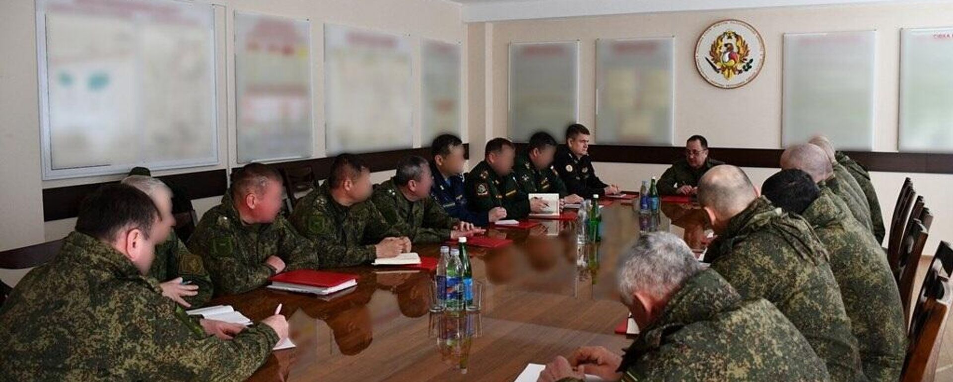 Встреча делегации Минобороны РФ с южноосетинскими коллегами  - Sputnik Южная Осетия, 1920, 24.03.2026