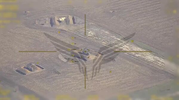 Российские военные дронами-камикадзе Ланцет обнаружили и повредили пусковые и радары американского ЗРК MIM-104 Patriot в Запорожской области, сообщает Telegram-канал Центр «Рубикон» - Sputnik Южная Осетия