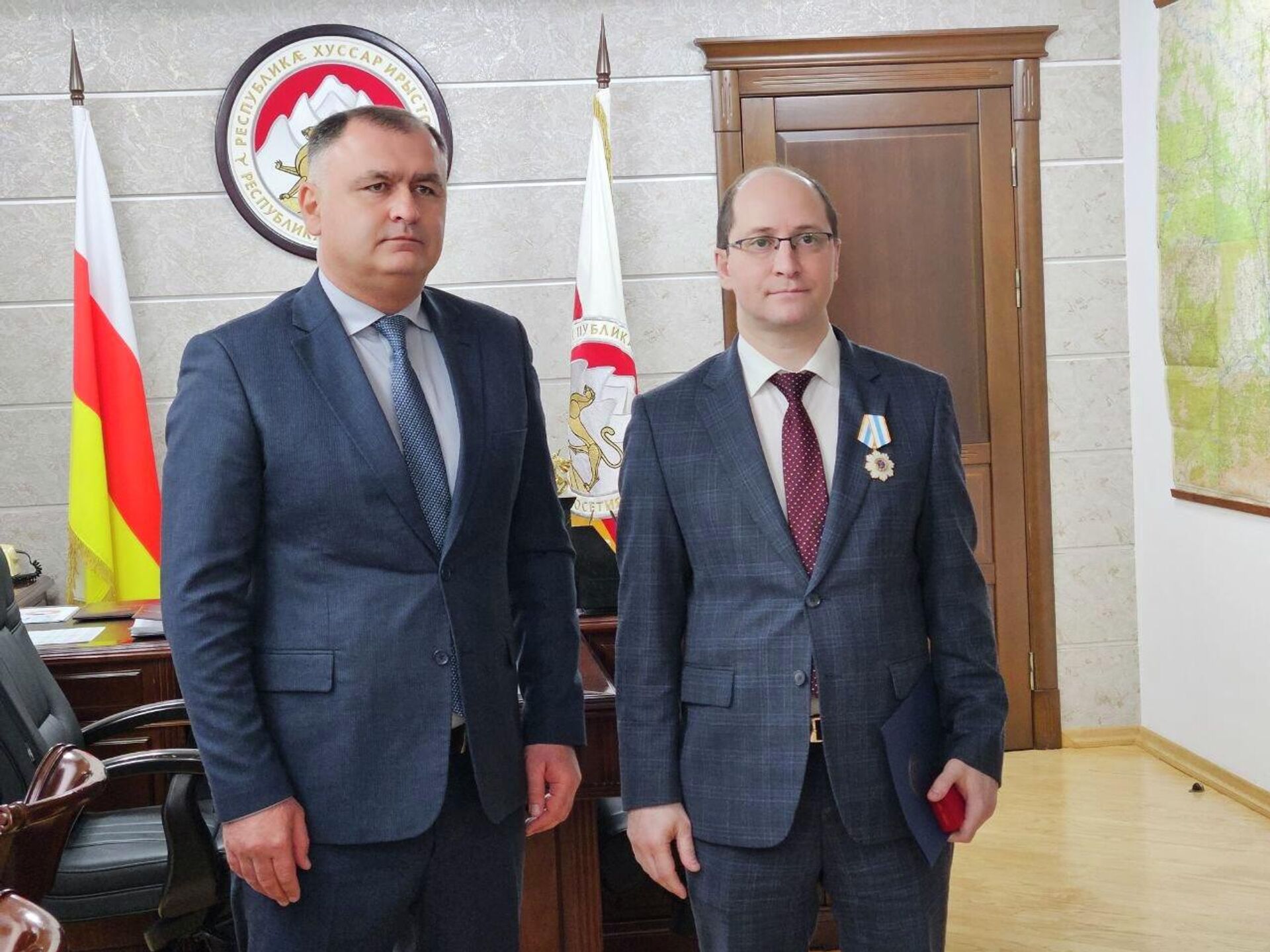 Встреча президента РЮО Алана Гаглоева с главой правления Российского исторического общества Русланом Гагкуевым  - Sputnik Южная Осетия, 1920, 28.03.2026