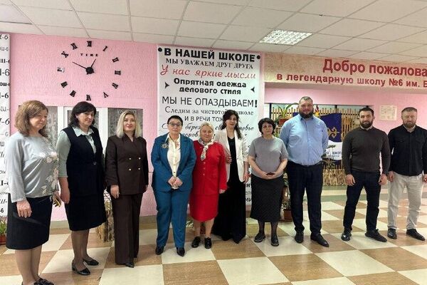 В Южной Осетии стартовал цикл лекций Общества &quot;Знание&quot; для школьников - Sputnik Южная Осетия