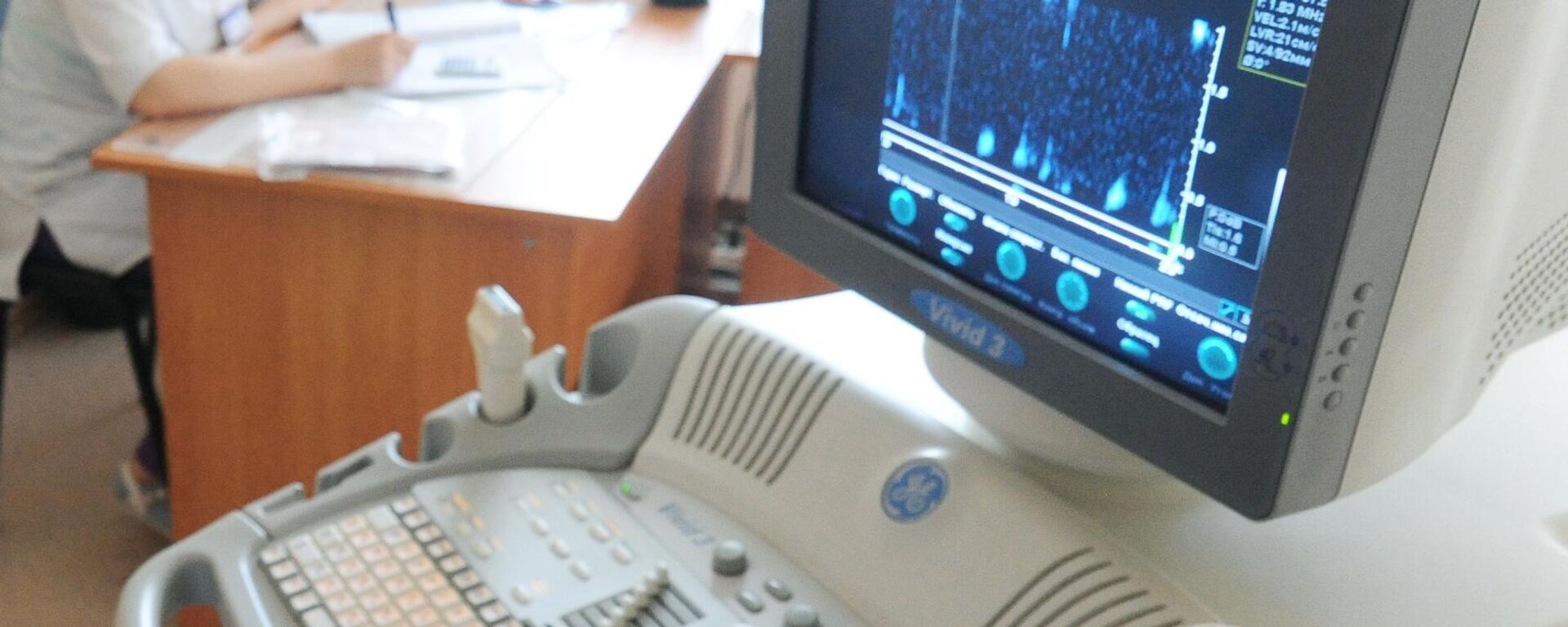 Проведение ультразвукового исследования сердца  - Sputnik Южная Осетия, 1920, 31.03.2026