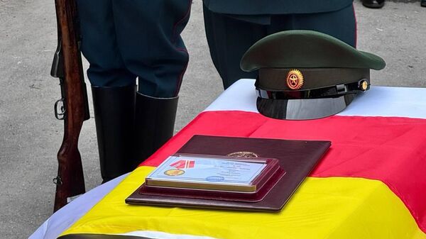 В Южной Осетии простились с бойцом  Аланом Зассеевым - Sputnik Южная Осетия