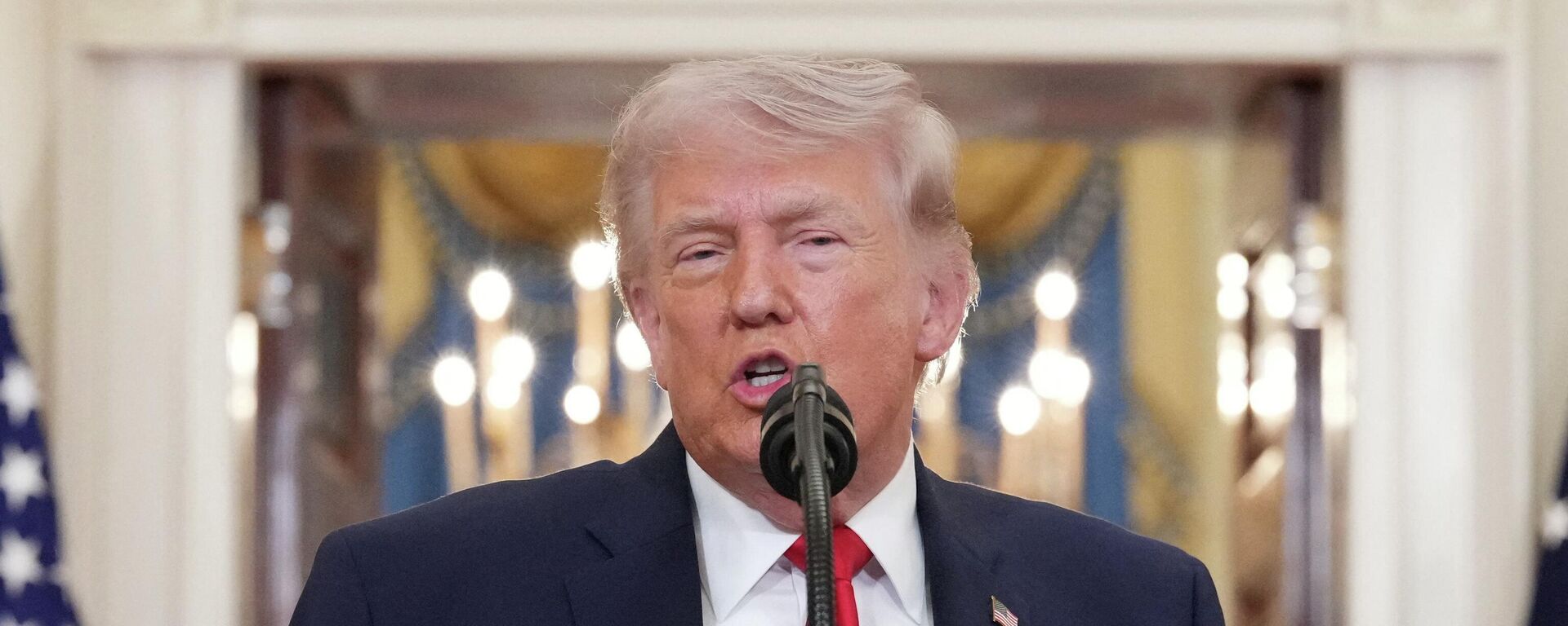 США Президент Дональд Трамп выступает с обращением к нации - Sputnik Южная Осетия, 1920, 02.04.2026