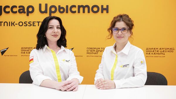 Зарина Караева и Мария Твердохлеб - Sputnik Южная Осетия