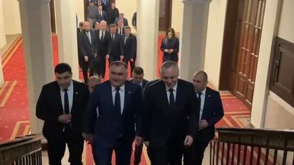 Гаглойты Алан ӕмӕ Бадра Гунба фембӕлды рӕстӕджы ӕрдзырдтой бастдзинӕдтӕ рауӕрӕх кӕныныл - Sputnik Хуссар Ирыстон