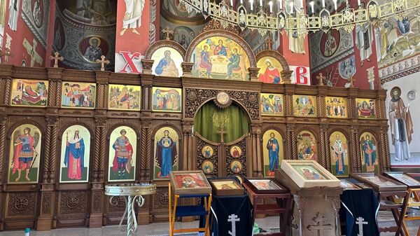 В Храме Святой Троицы в Цхинвале установили иконостас  - Sputnik Южная Осетия