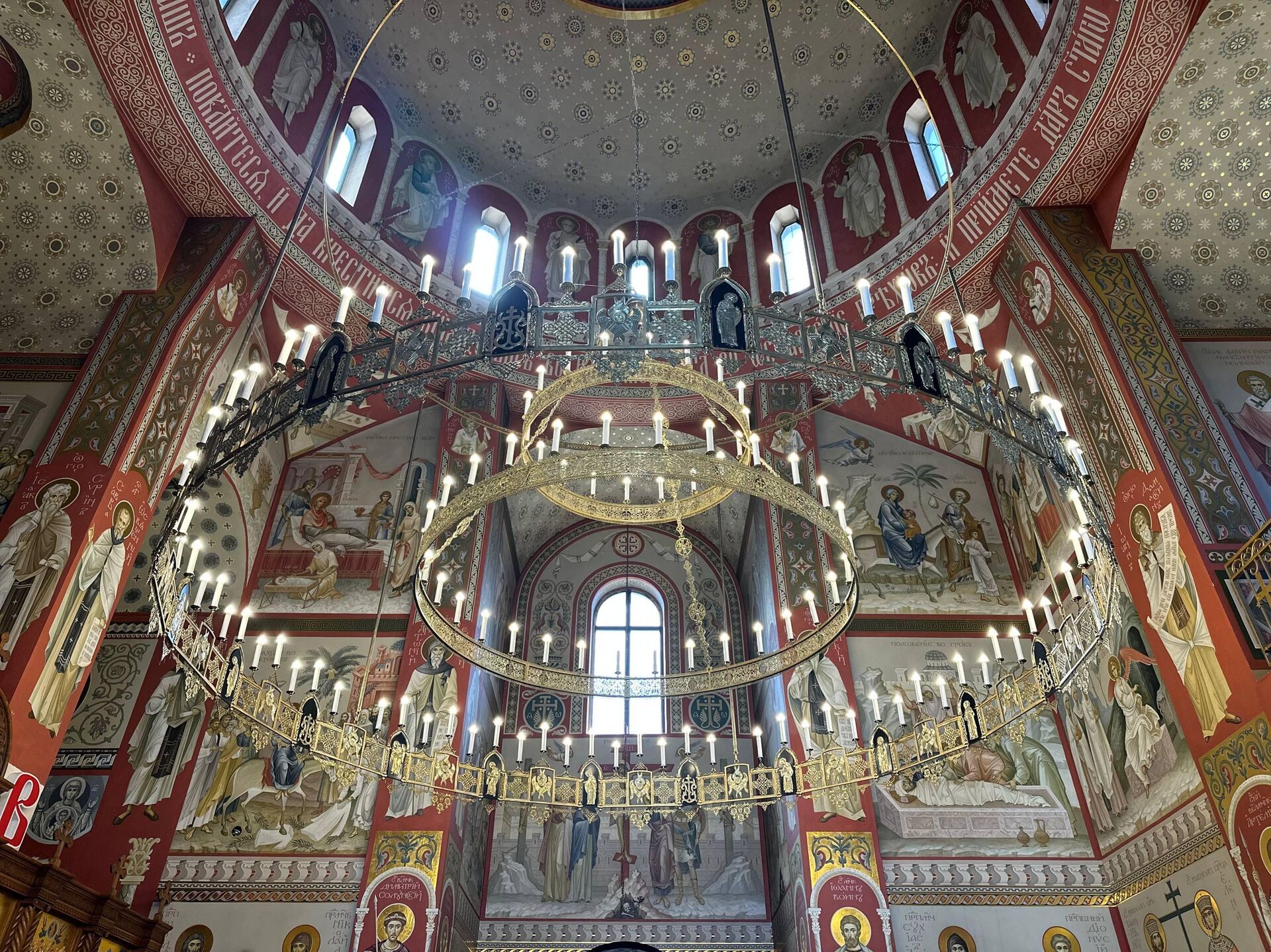 В Храме Святой Троицы в Цхинвале установили иконостас  - Sputnik Южная Осетия, 1920, 03.04.2026