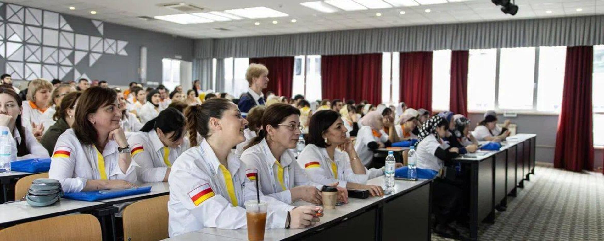 Делегация Южной Осетии приняла участие в федеральном форуме Новая философия воспитания Делегация Южной Осетии приняла участие в федеральном форуме Новая философия воспитания - Sputnik Южная Осетия, 1920, 04.04.2026