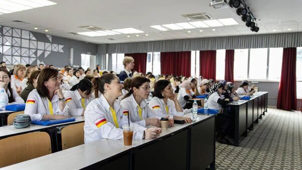 Делегация Южной Осетии приняла участие в федеральном форуме Новая философия воспитания - Sputnik Южная Осетия