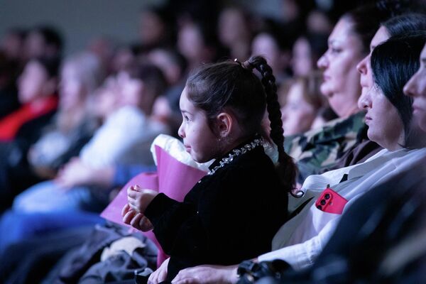 Спектакль Ма усы мад Спектакль Ма усы мад - Sputnik Южная Осетия