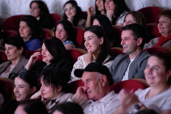 Спектакль Ма усы мад Спектакль Ма усы мад - Sputnik Южная Осетия