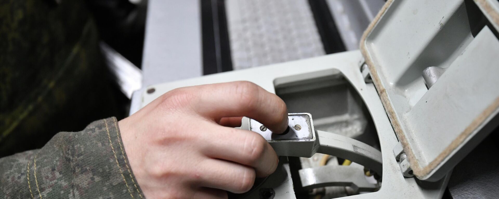 Работа противовоздушной обороны России на Запорожском направлении - Sputnik Южная Осетия, 1920, 05.04.2026