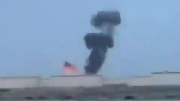 ПВО Бахрейна поразило собственное нефтехранилище, пытаясь сбить дрон-камикадзе, сообщают местные СМИ и публикуют видео - Sputnik Южная Осетия