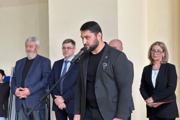 В Цхинвале стартовал ежегодный турнир по волейболу на кубок ректора ЮОГУ В Цхинвале стартовал ежегодный турнир по волейболу на кубок ректора ЮОГУ - Sputnik Южная Осетия