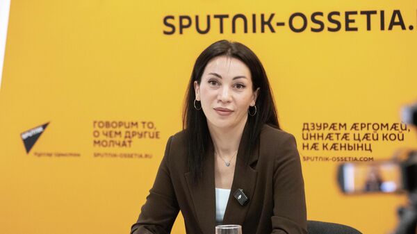 Часть большой работы по защите нашей истории: Котаева о цели конкурса сочинений - Sputnik Южная Осетия