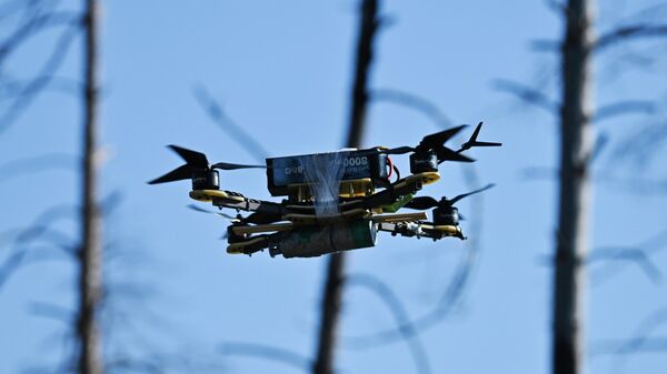 Боевая работа расчета FPV-дронов в зоне СВО. Архивное фото  - Sputnik Южная Осетия