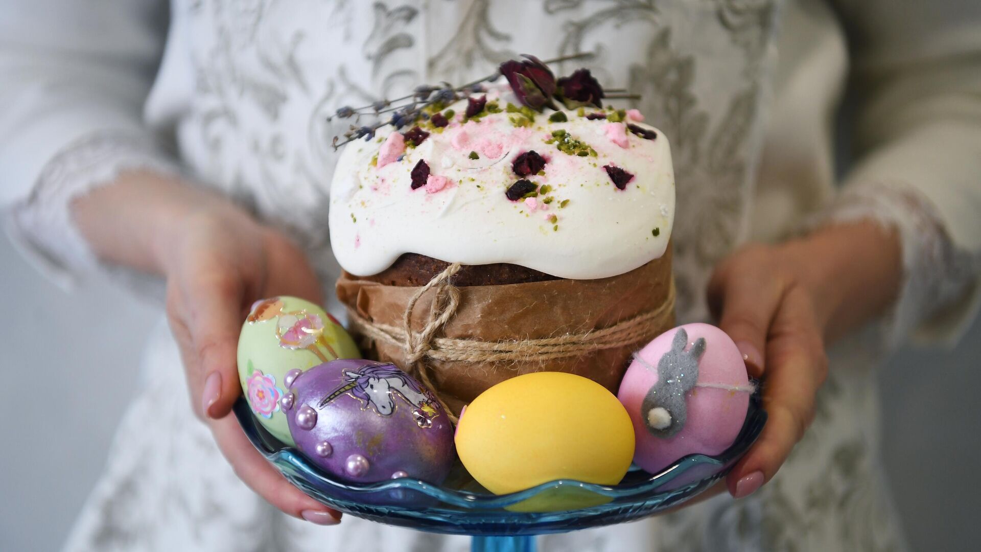 Подготовка к празднованию Пасхи Подготовка к празднованию Пасхи - Sputnik Южная Осетия, 1920, 10.04.2026