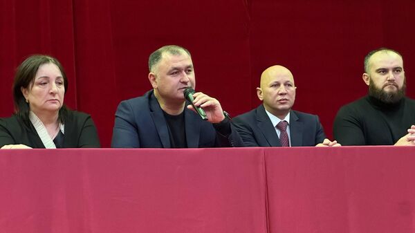 Гаглойты Алан ӕрныхас кодта Къуайсайы цӕрджытимӕ ӕмӕ сын бавдыста ног сӕргълӕууӕджы - Sputnik Хуссар Ирыстон