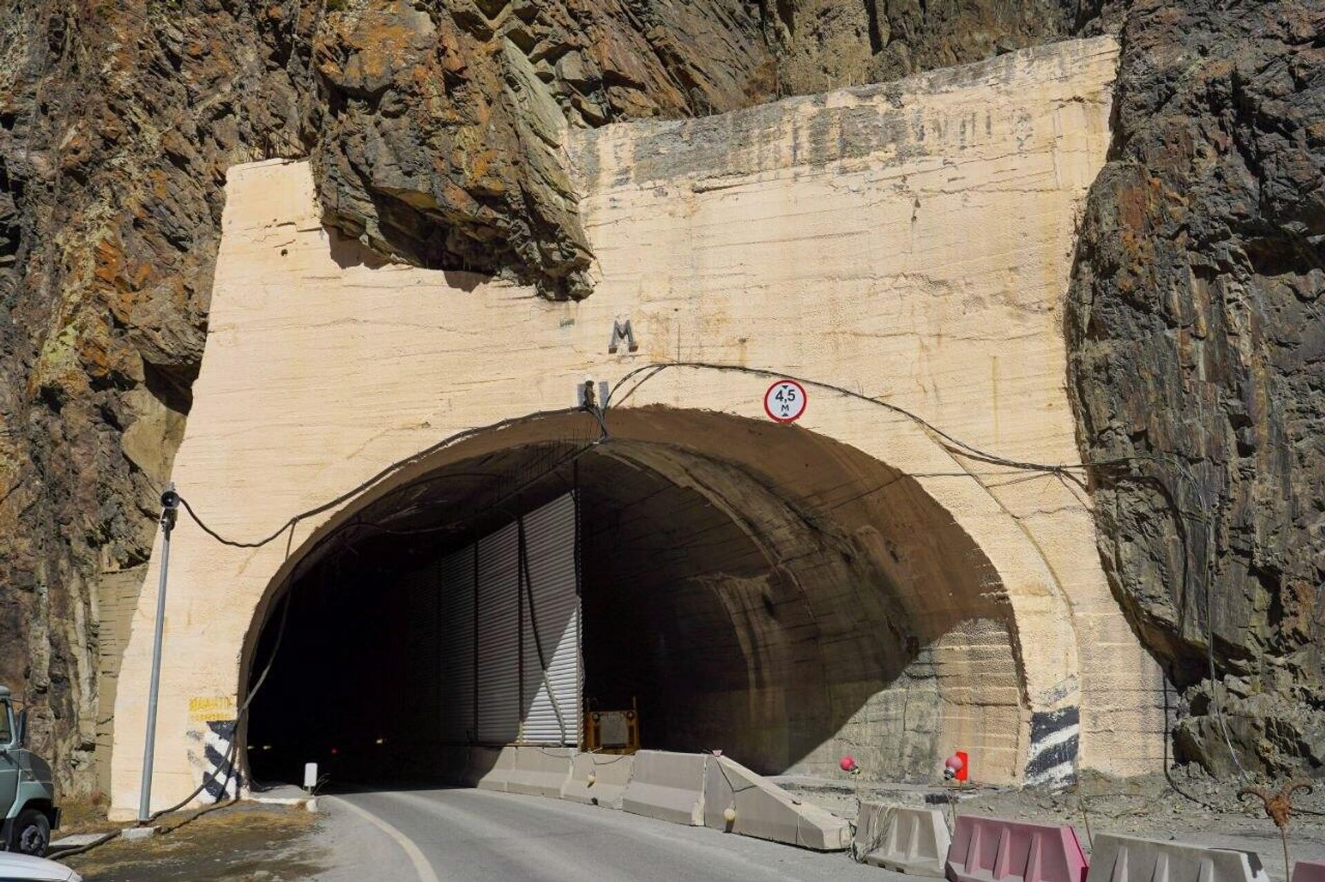 Капитальный ремонт Буронского тоннеля на Транскаме  - Sputnik Южная Осетия, 1920, 10.04.2026