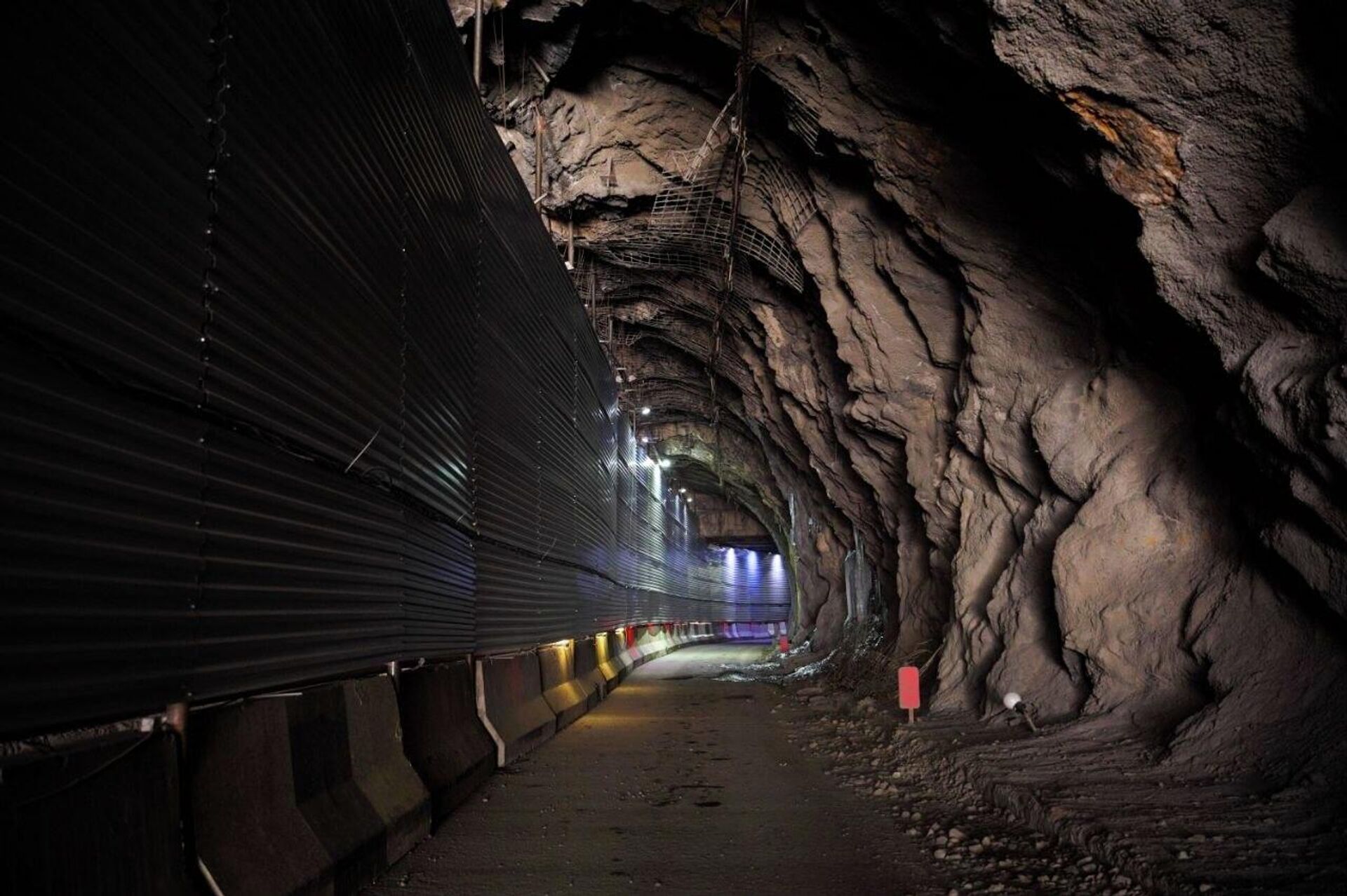 Капитальный ремонт Буронского тоннеля на Транскаме  - Sputnik Южная Осетия, 1920, 10.04.2026