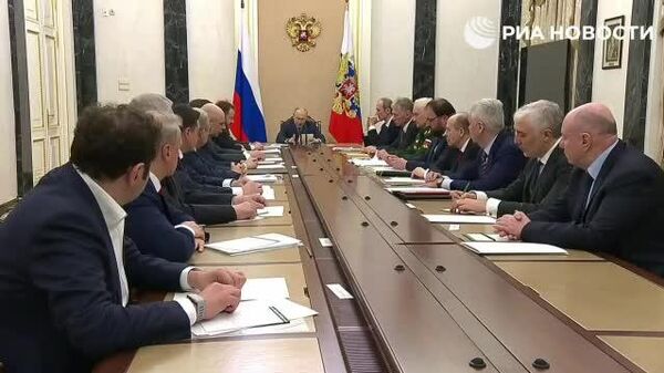 Путин: только при наличии собственных ИИ-моделей Россия сможет идти вперед и гарантировать безопасность - Sputnik Южная Осетия
