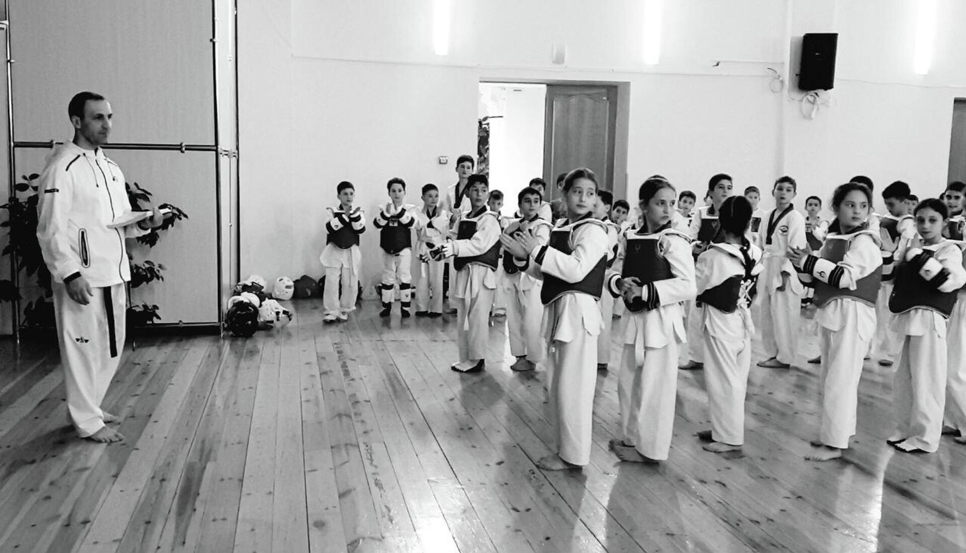 Клуб боевых искусств РУХС СОМБОН – секция тхэквондо в Южной Осетии - Sputnik Южная Осетия, 1920, 10.04.2026