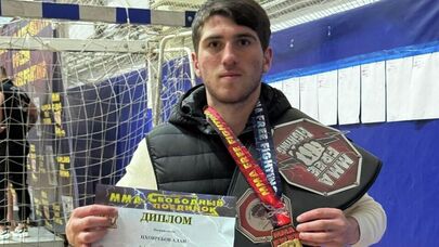 Алан Цховребов