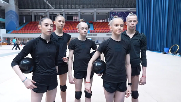 Воспитанницы Академии художественной гимнастики Небесная грация Алины Кабаевой - Sputnik Южная Осетия