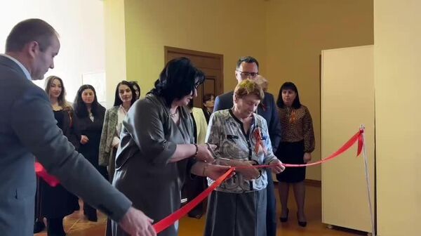 В Цхинвальской школе № 9 открыли Музей боевой славы - Sputnik Хуссар Ирыстон