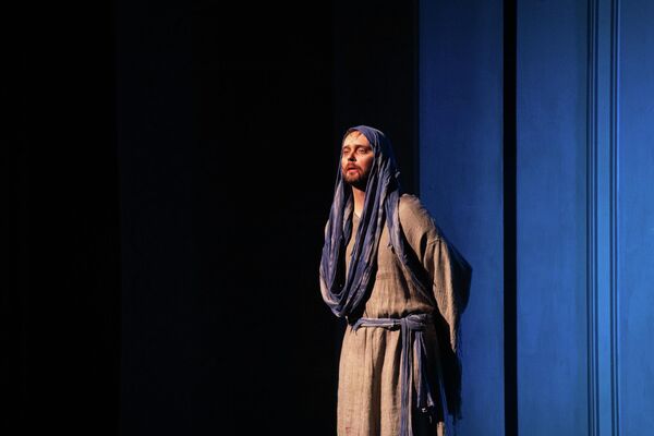 Мастер и Маргарита Московского художественного академического театра им. Горького на сцене Госдрамтеатра Южной Осетии - Sputnik Южная Осетия