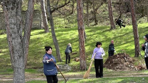 Субботник в Ленингорском районе - Sputnik Южная Осетия